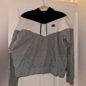 Nike sweatshirt in great condition